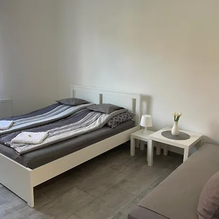 Kiss Vendeghaz 2-3 Apartment Kaposvar Exterior photo